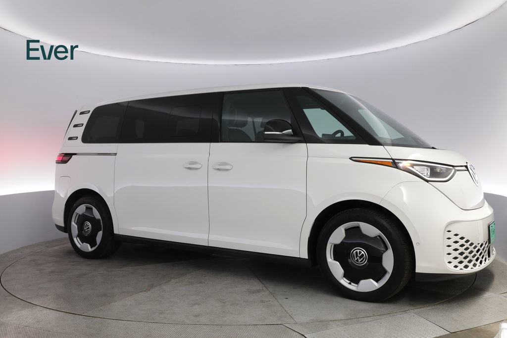 Used 2025 Volkswagen ID. Buzz Pro S RWD image 14