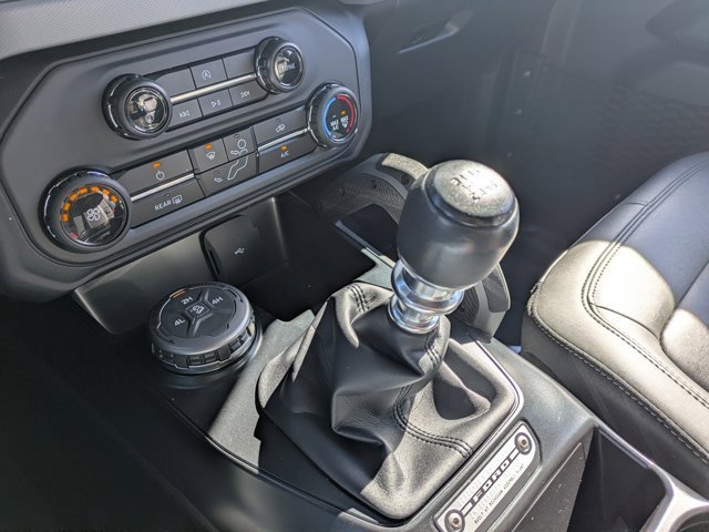 Used 2024 Ford Bronco Big Bend image 15