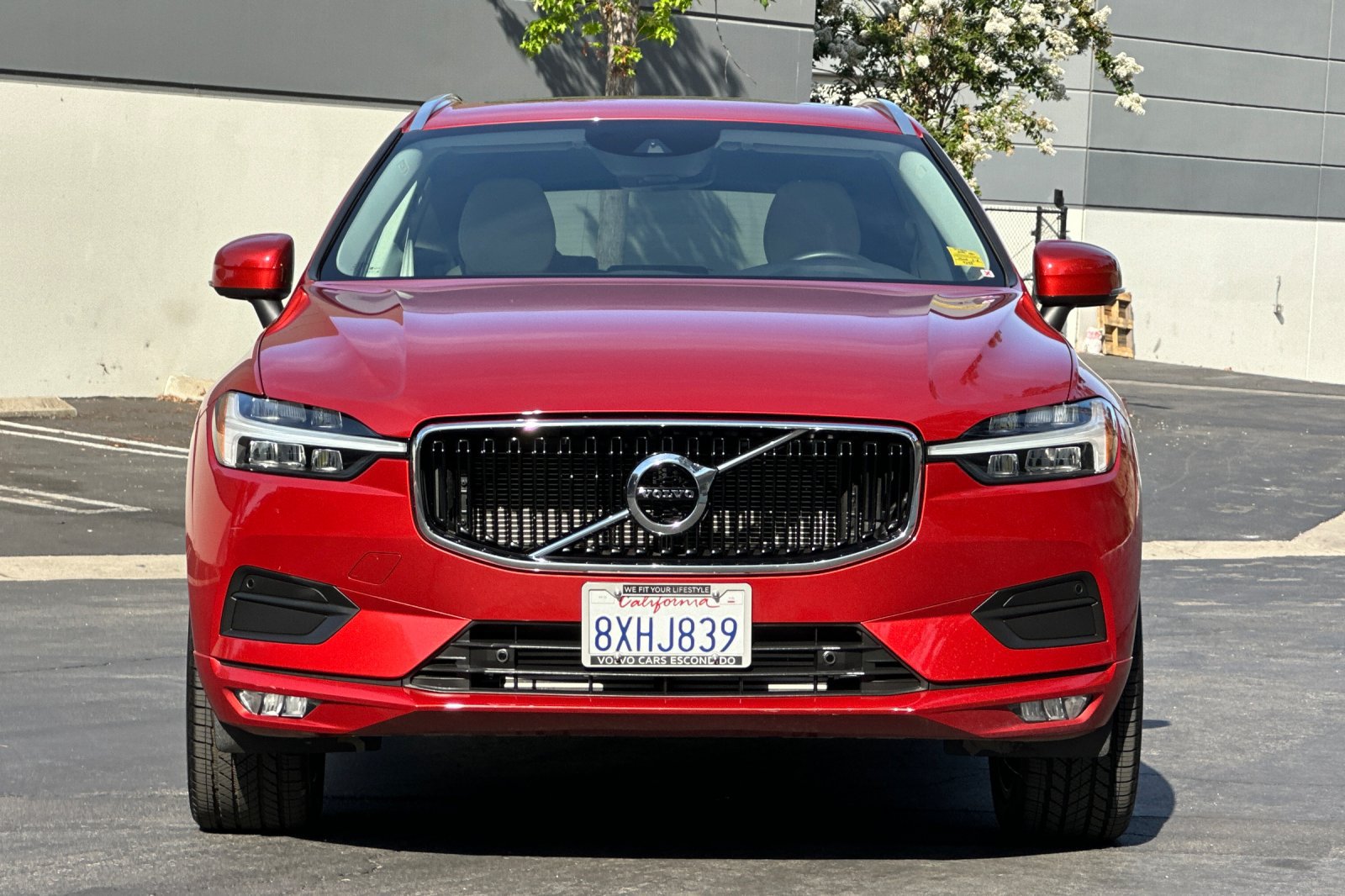 Used 2021 Volvo XC60 T5 Momentum w/ Premium Package FWD image 9