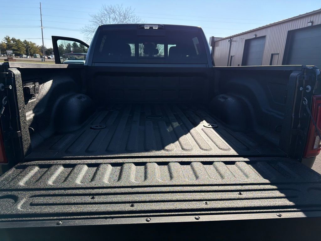 New 2026 RAM 2500 Big Horn AWD/4WD image 13