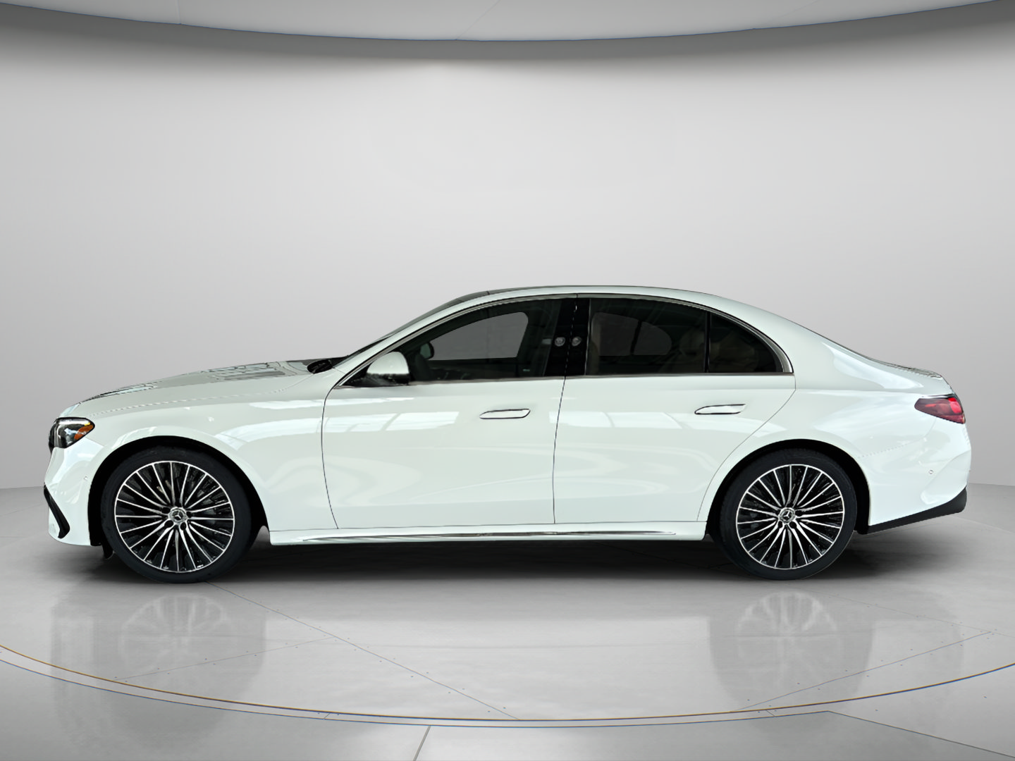 New 2027 Mercedes-Benz E 350 Sedan image 2
