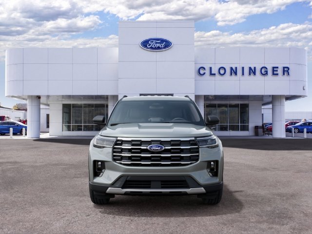 New 2027 Ford Explorer Active w/ Active Comfort Package RWD image 3