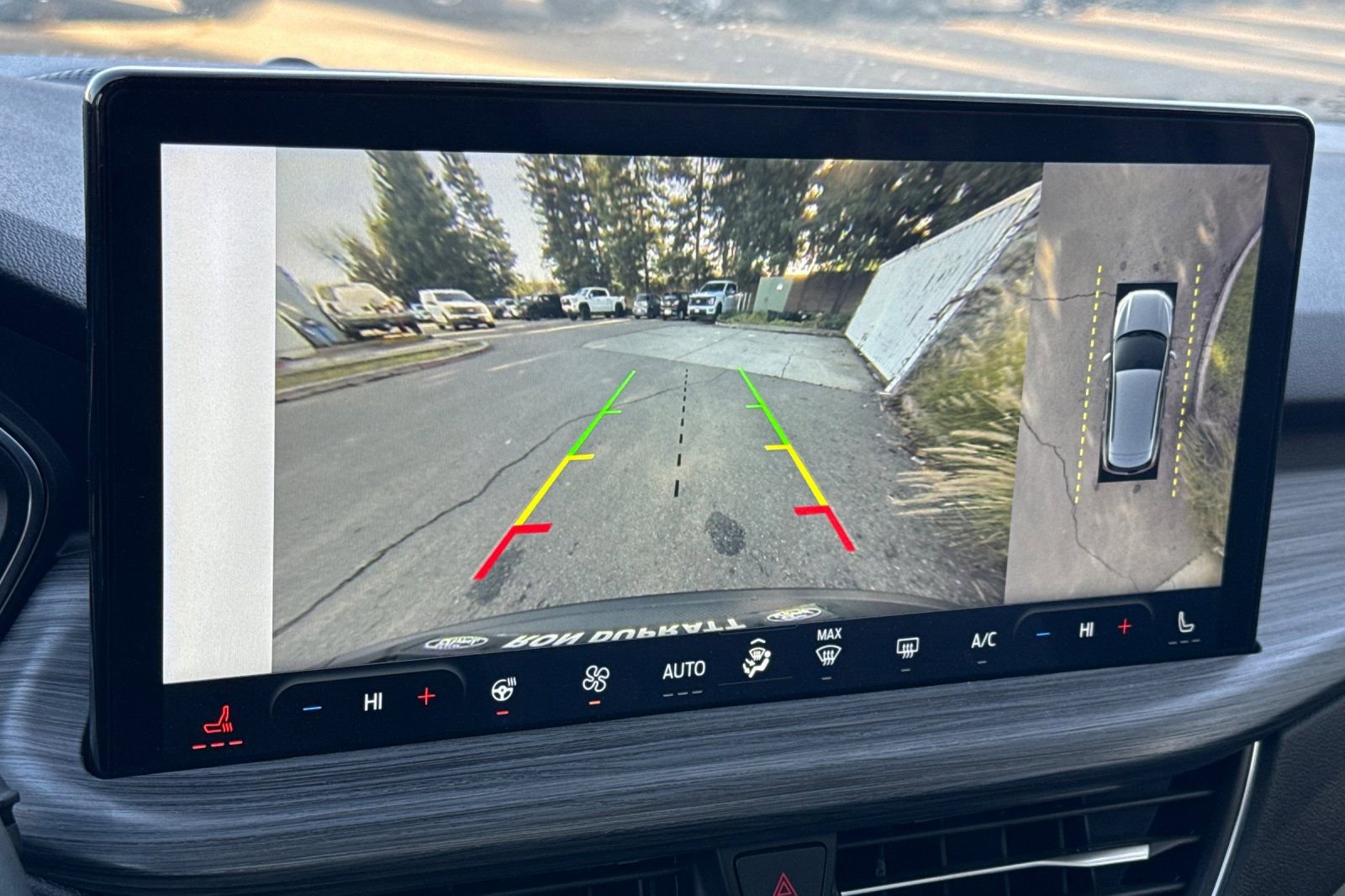 Used 2024 Ford Escape SE w/ PHEV Premium Package image 20