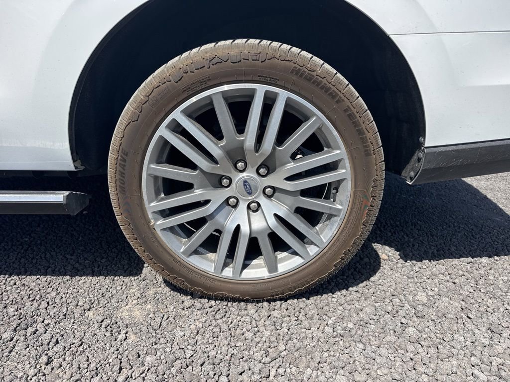 Used 2024 Ford Expedition Limited AWD/4WD image 15