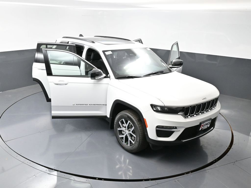New 2025 Jeep Grand Cherokee Limited w/ Trailer Tow Package image 58