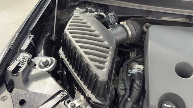 Used 2023 Chevrolet Traverse LS w/ Midnight/Sport Edition FWD image 37