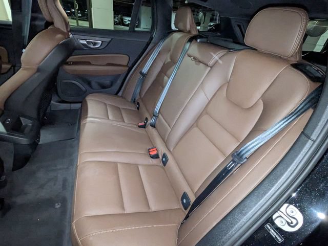 New 2026 Volvo V60 B5 Cross Country Plus w/ Climate Package AWD/4WD image 26