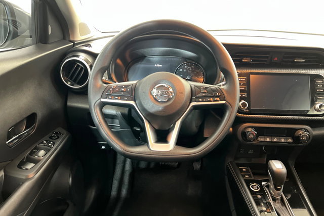 Used 2021 Nissan Kicks SV image 12