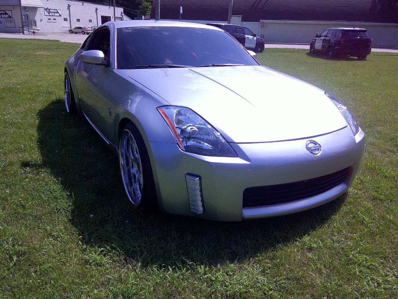 Used 2004 Nissan 350Z Touring w/ Cargo Convenience Pkg image 3