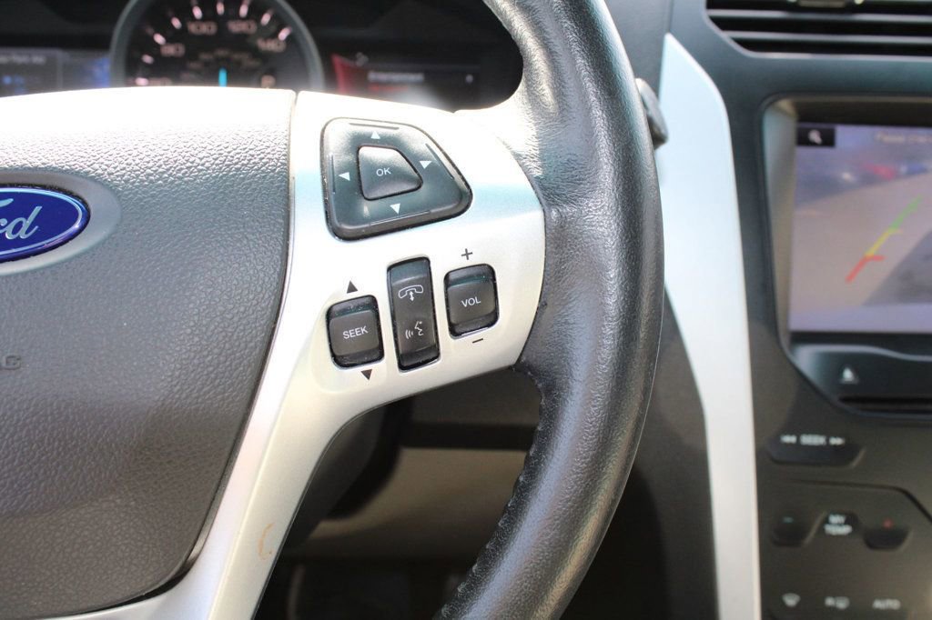 Used 2015 Ford Explorer XLT w/ Equipment Group 202A image 33