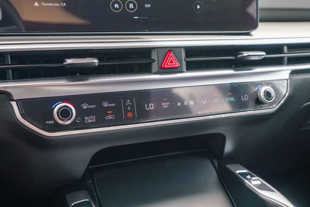 Certified 2025 Kia Sorento EX AWD/4WD image 21