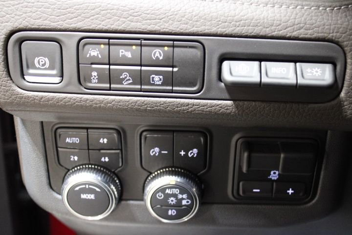 Used 2024 GMC Yukon XL Denali w/ Max Trailering Package image 41