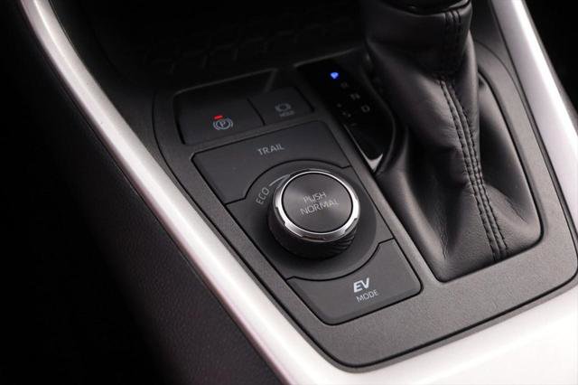 Certified 2025 Toyota RAV4 XLE image 18