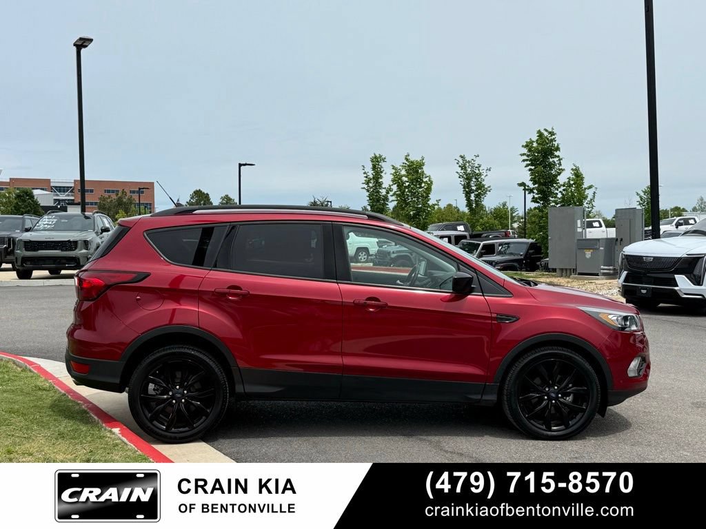 Used 2019 Ford Escape SE FWD image 9