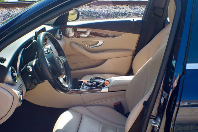 Used 2015 Mercedes-Benz C 300 4MATIC Sedan image 18