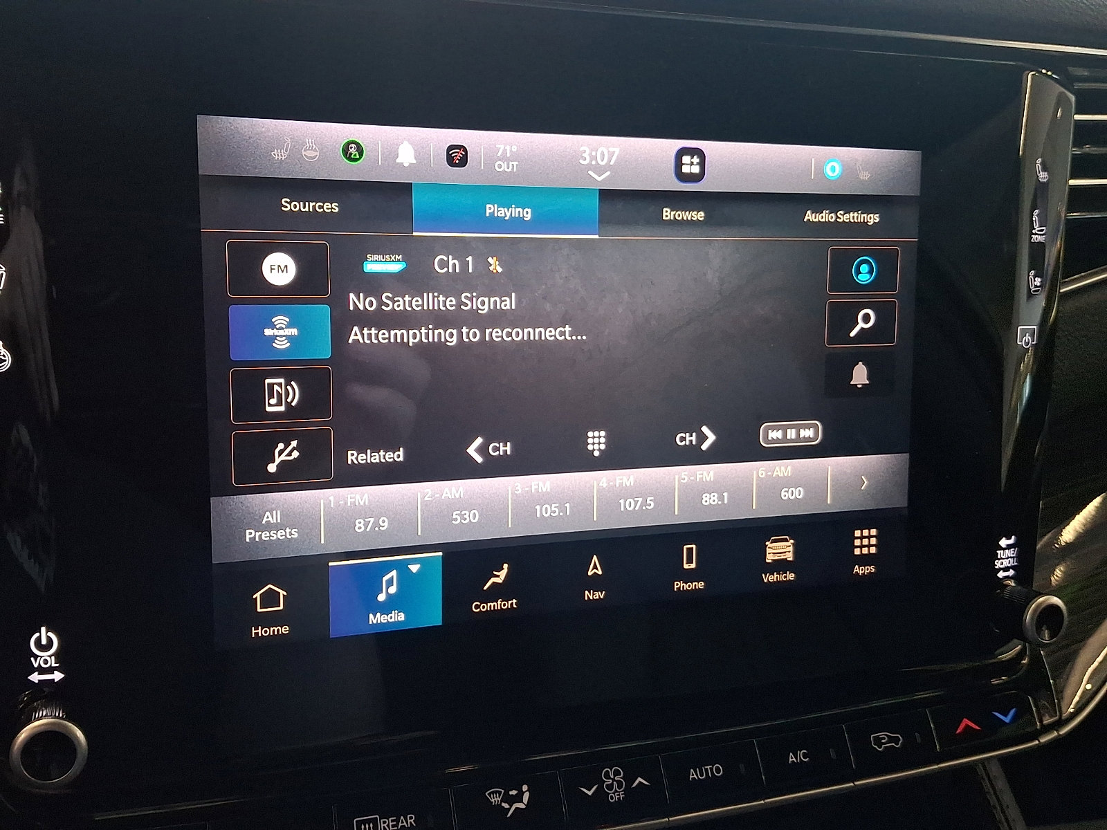 Used 2022 Jeep Wagoneer Series III image 16