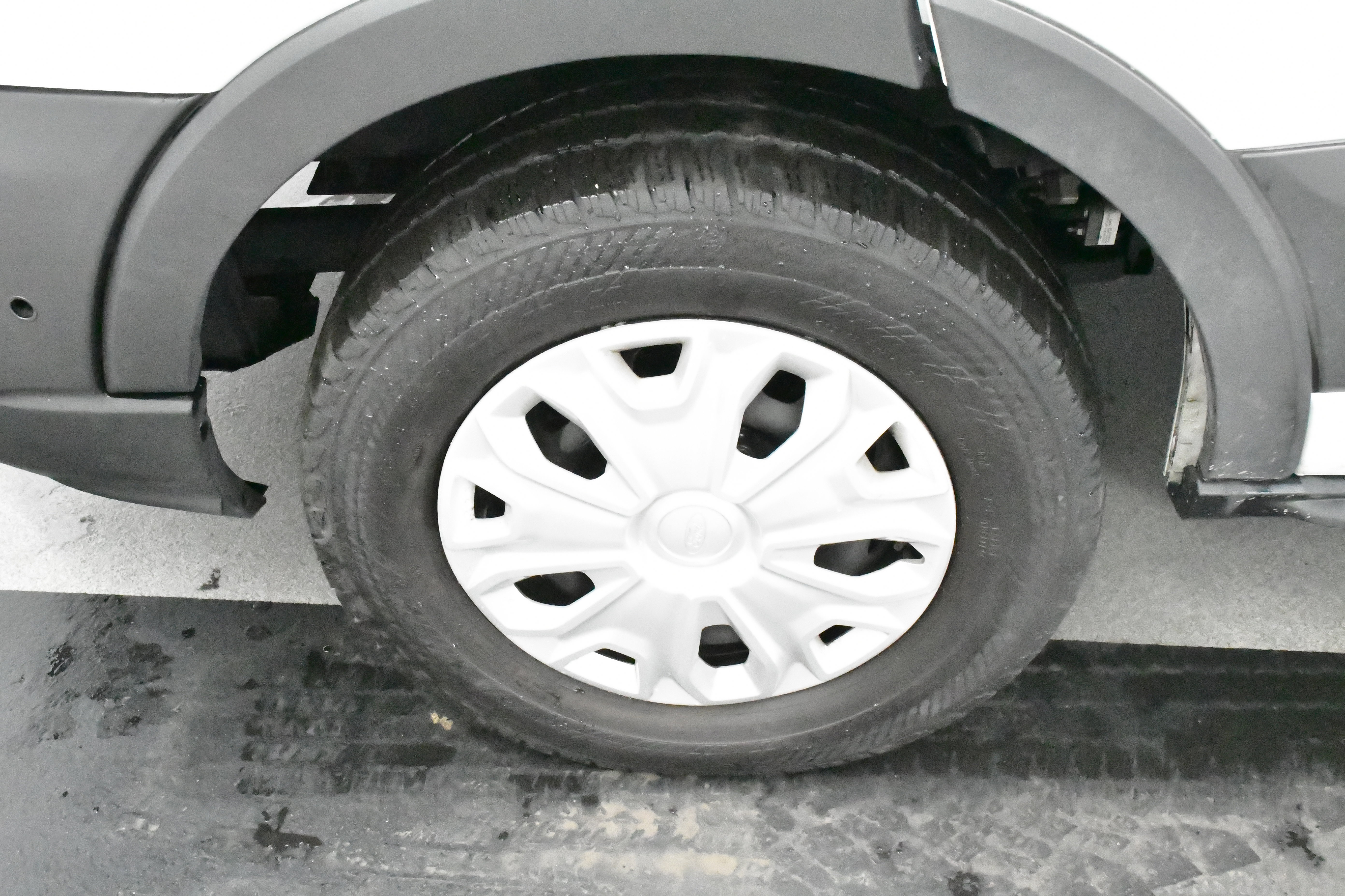 Used 2023 Ford Transit 350 XLT image 64