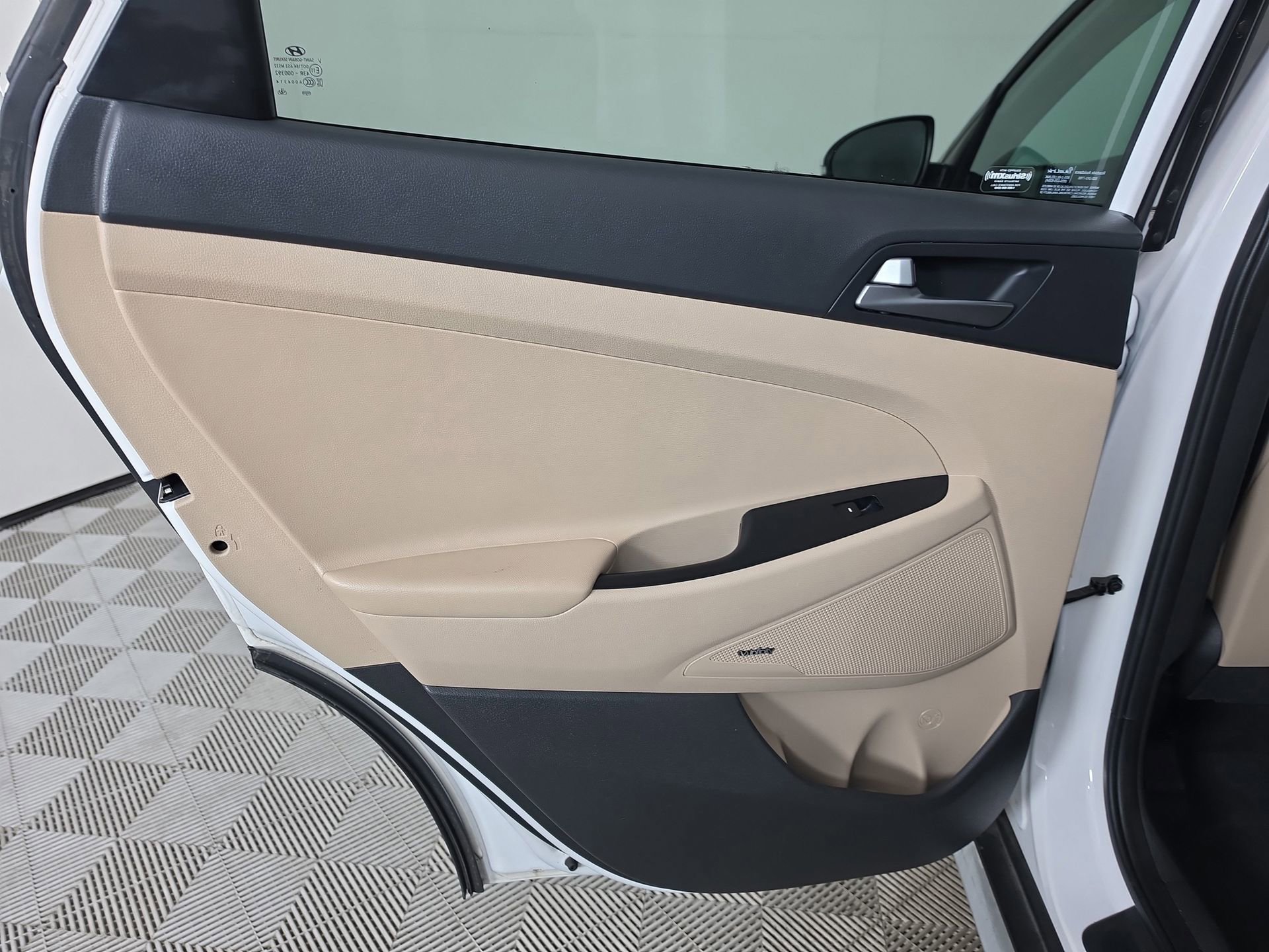 Used 2017 Hyundai Tucson SE Plus AWD/4WD image 40