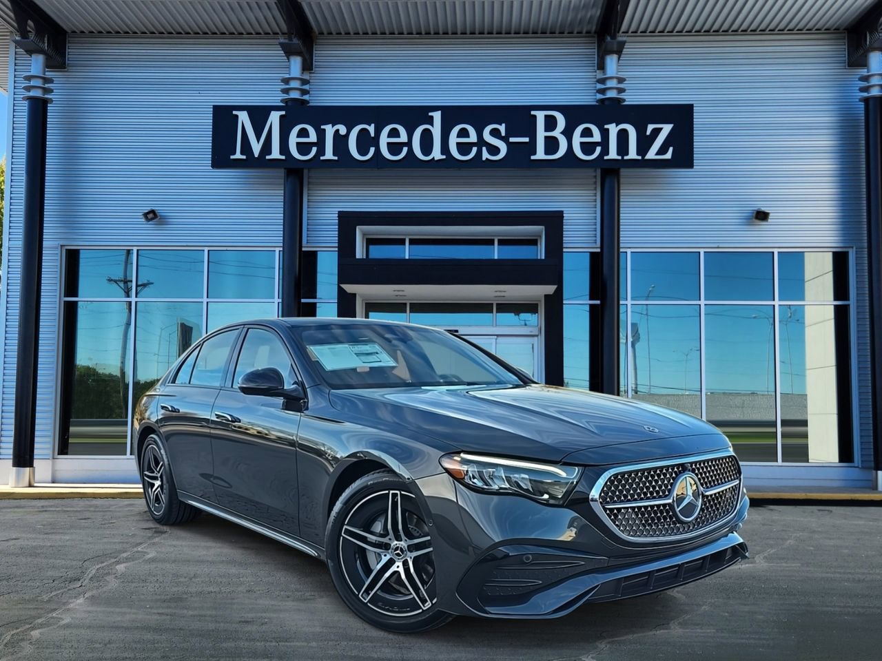 New 2026 Mercedes-Benz E 350 4MATIC image 1