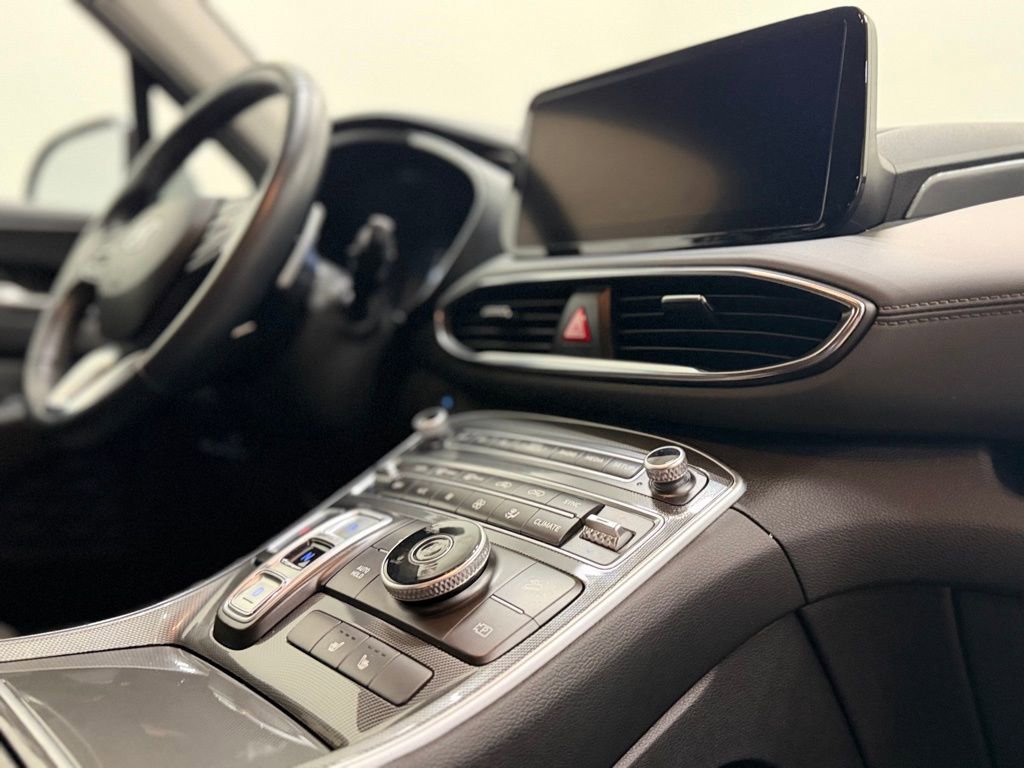 Used 2023 Hyundai Santa Fe SEL image 17