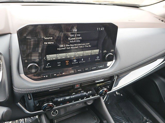 Used 2023 Nissan Rogue SL w/ SL Premium Package image 24