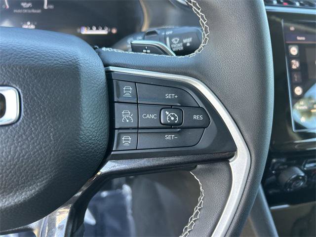 Certified 2023 Jeep Grand Cherokee L Laredo image 24