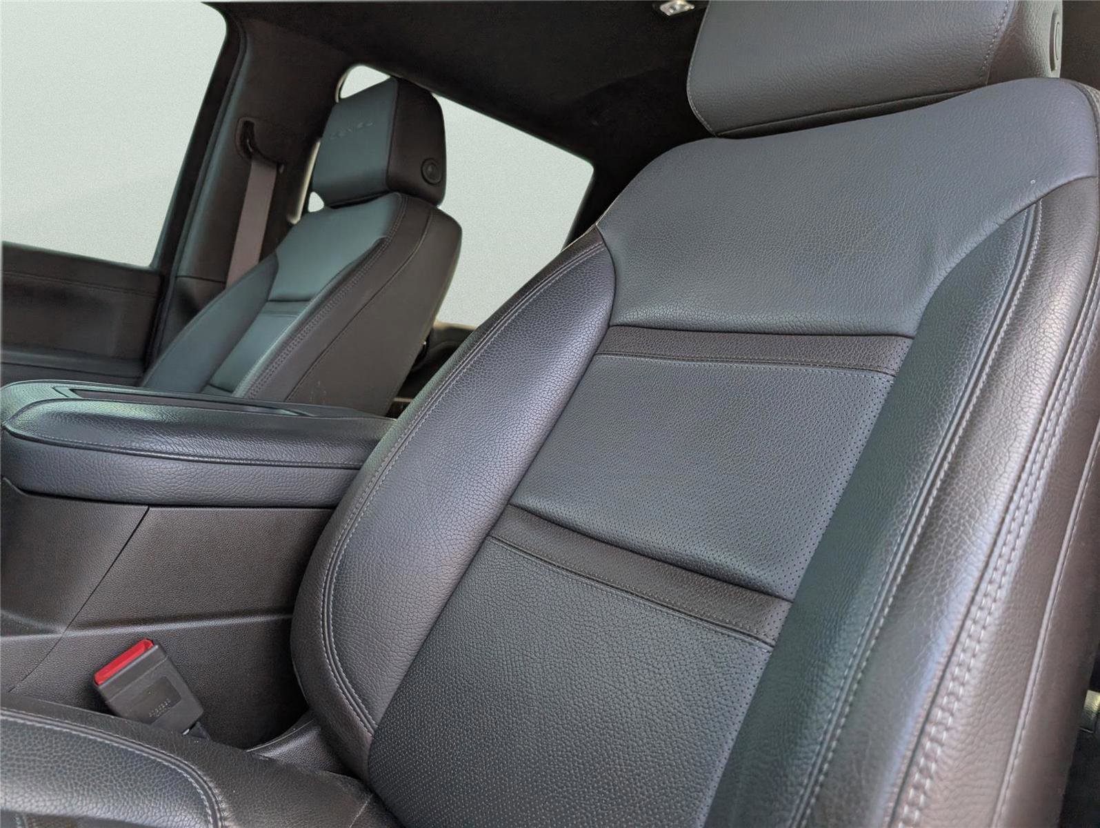 Used 2022 GMC Sierra 2500 Denali w/ Denali Ultimate Package image 12