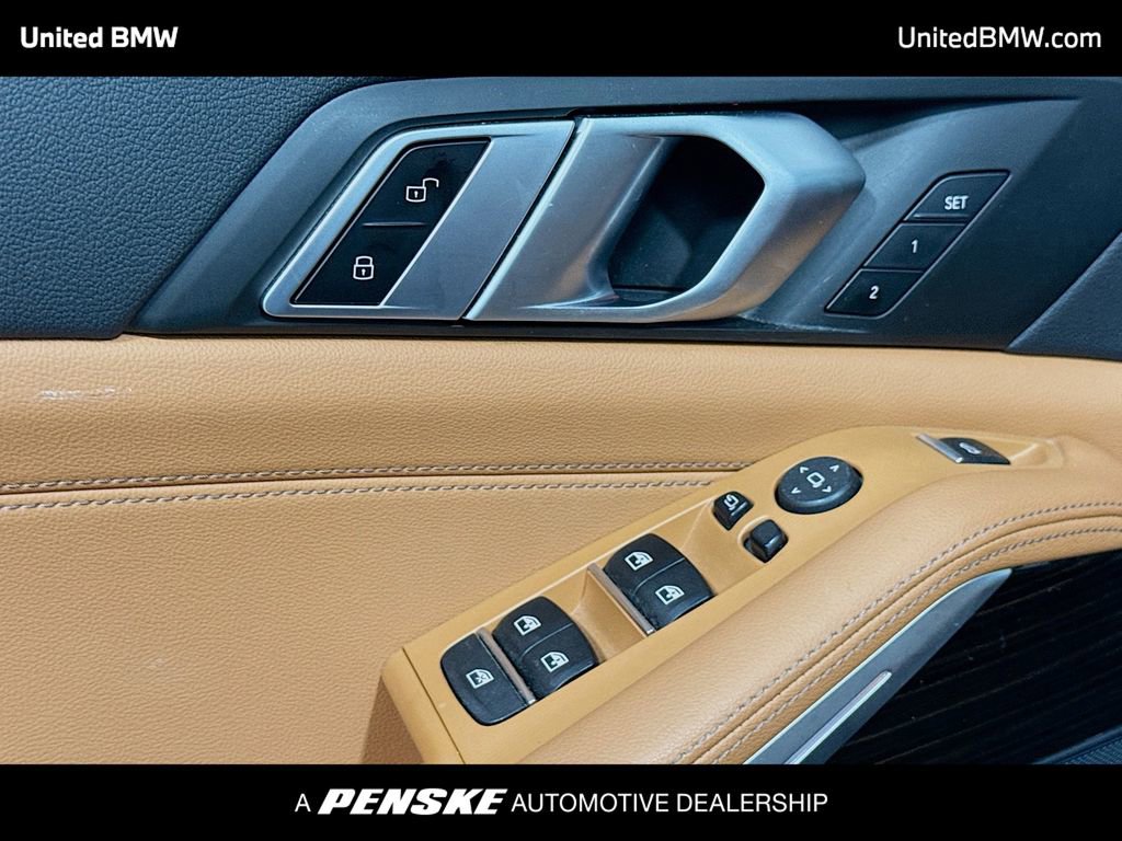 Used 2021 BMW X5 sDrive40i w/ M Sport Package image 3