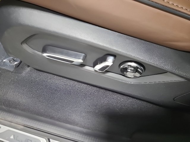 Used 2023 Acura MDX SH-AWD w/ Advance Package image 22