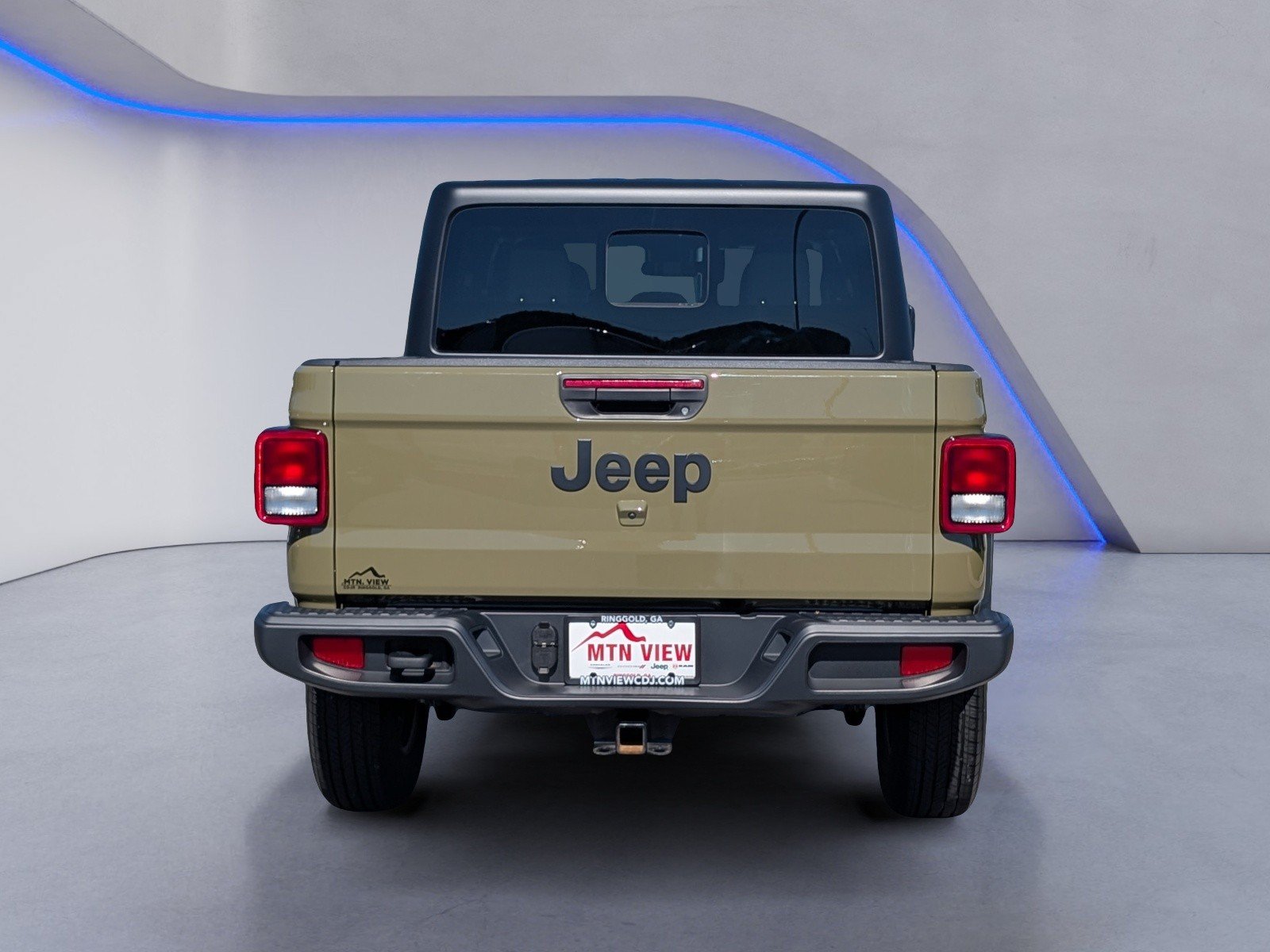 Used 2025 Jeep Gladiator Sport AWD/4WD image 6