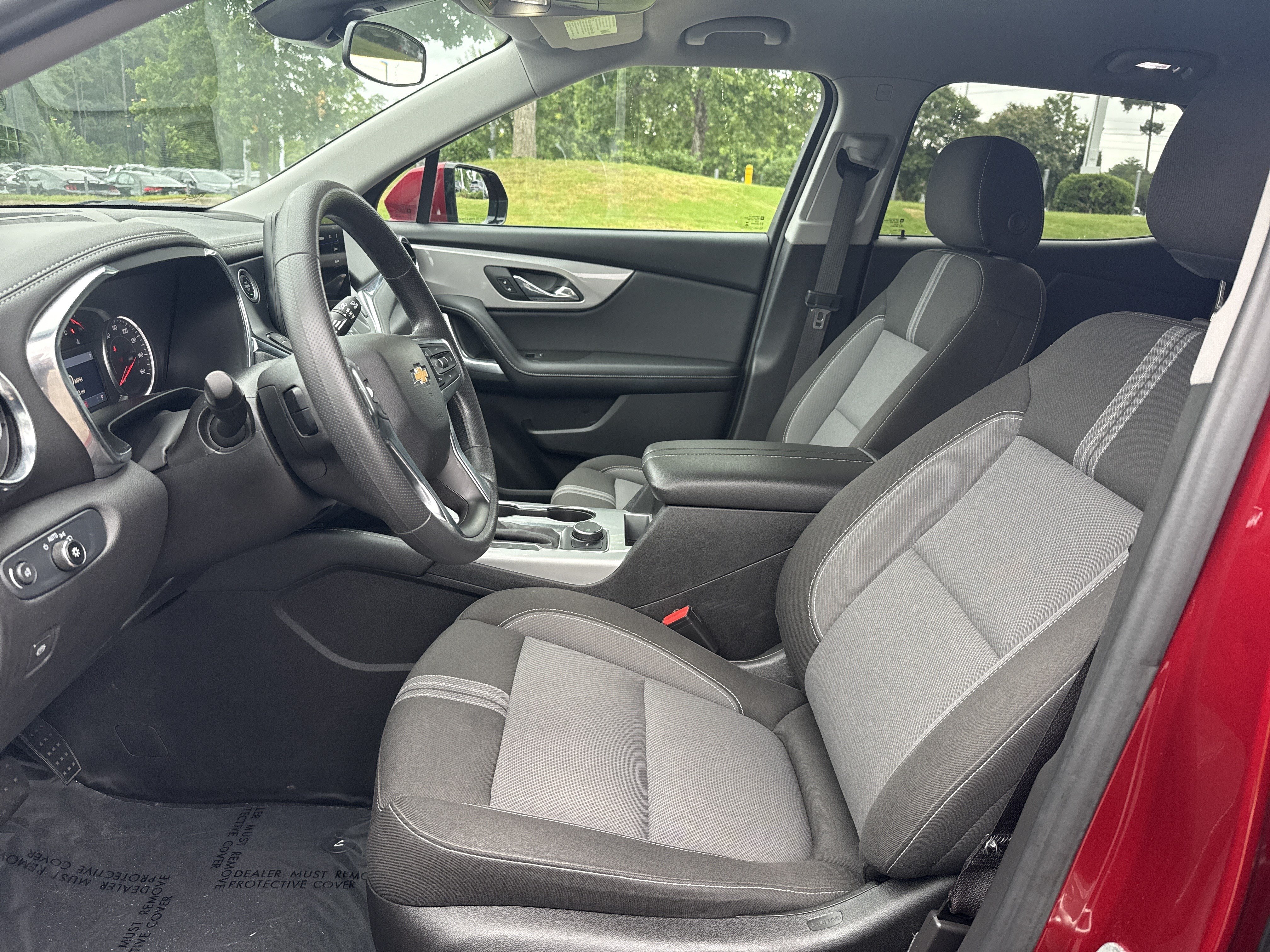 Used 2025 Chevrolet Blazer LT AWD/4WD image 14
