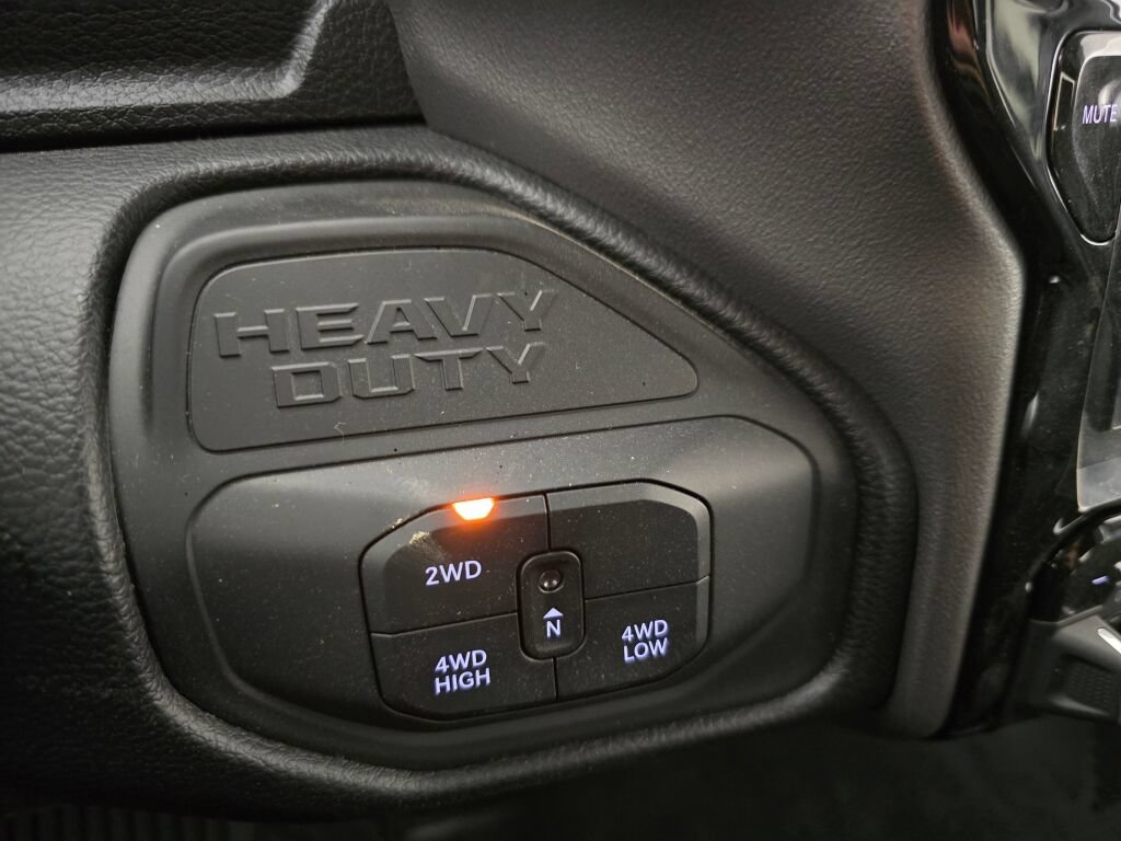 New 2026 RAM 3500 Big Horn AWD/4WD image 19
