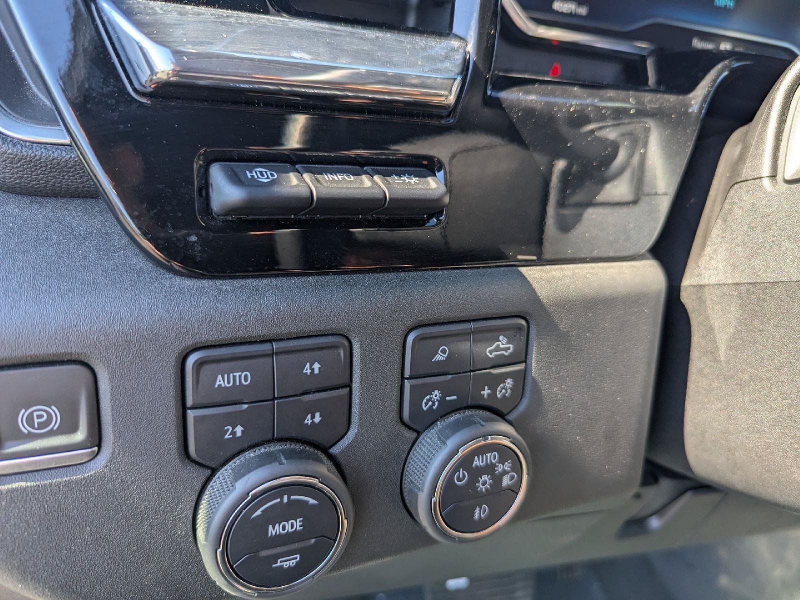 Used 2024 Chevrolet Silverado 2500 High Country w/ Technology Package AWD/4WD image 22