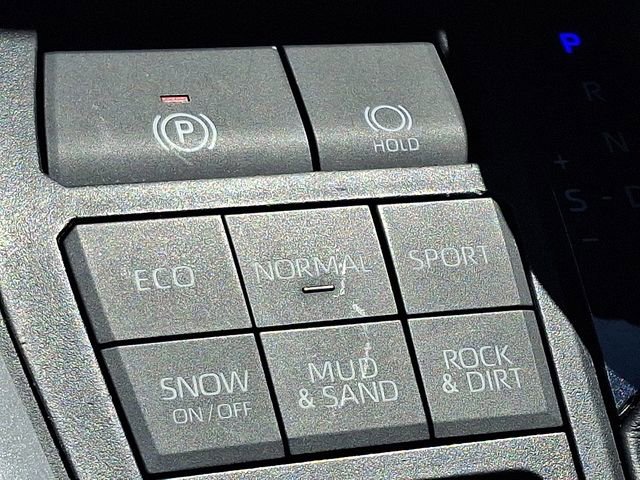 Used 2019 Toyota RAV4 LE w/ All Weather Liner Package AWD/4WD image 22
