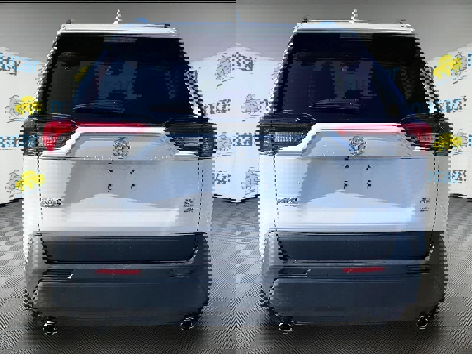 Used 2024 Toyota RAV4 XLE w/ Convenience Package AWD/4WD image 3