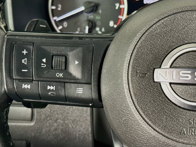 Used 2022 Nissan Rogue S AWD/4WD image 11