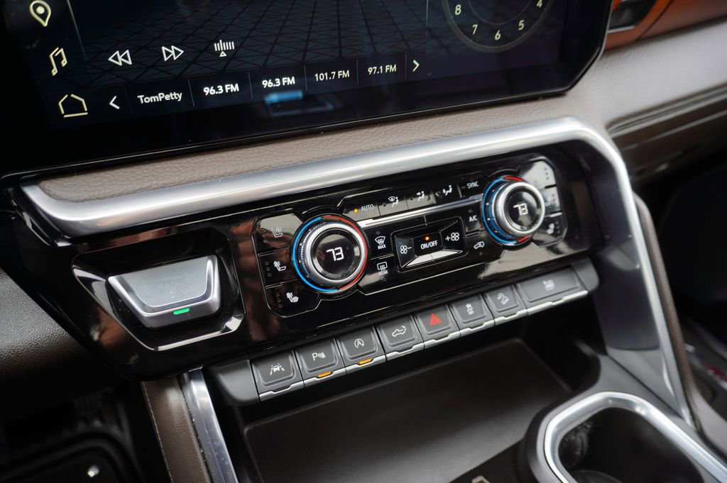 Used 2022 GMC Sierra 1500 Denali w/ Denali Reserve Package image 17