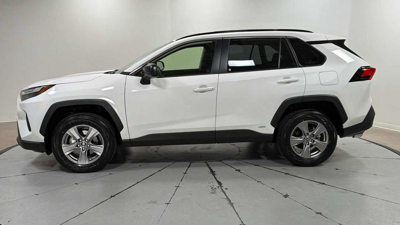 Certified 2025 Toyota RAV4 LE image 8