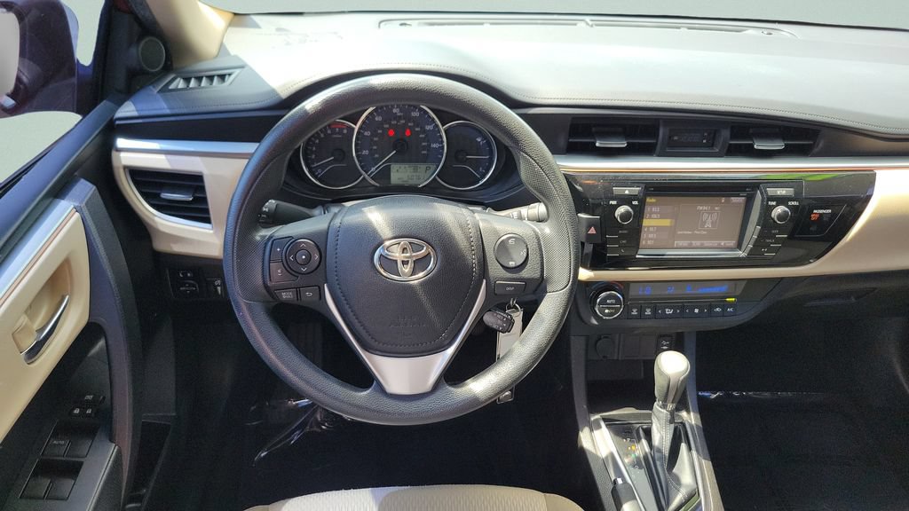 Used 2014 Toyota Corolla LE FWD image 12