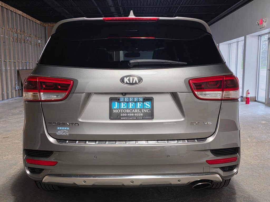 Used 2016 Kia Sorento SX image 5