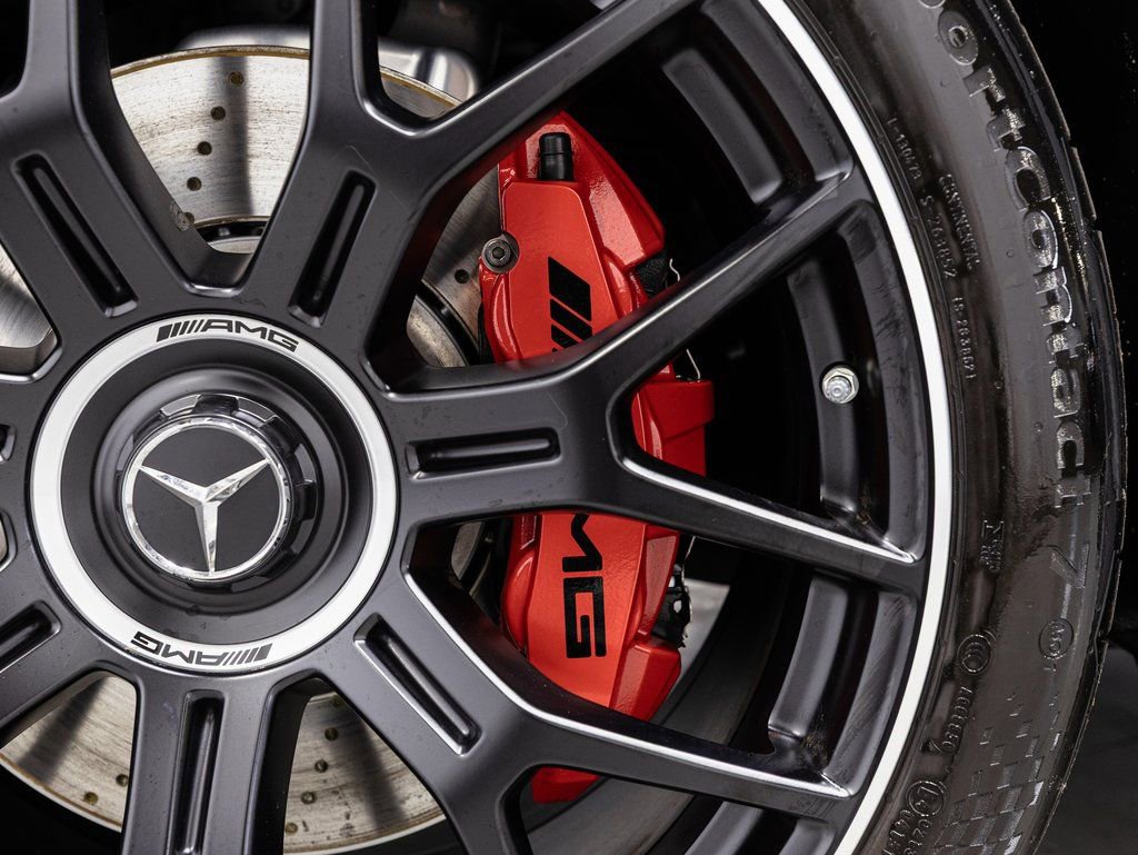 Used 2025 Mercedes-Benz GLC 63 AMG S w/ Driver Assistance Package image 37