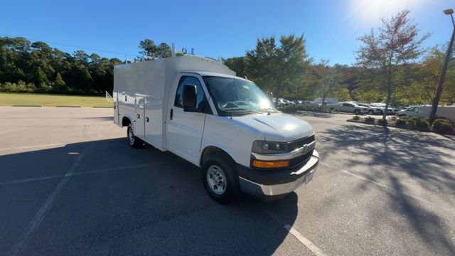 New 2025 Chevrolet Express 3500 w/ Power Convenience Package RWD image 7