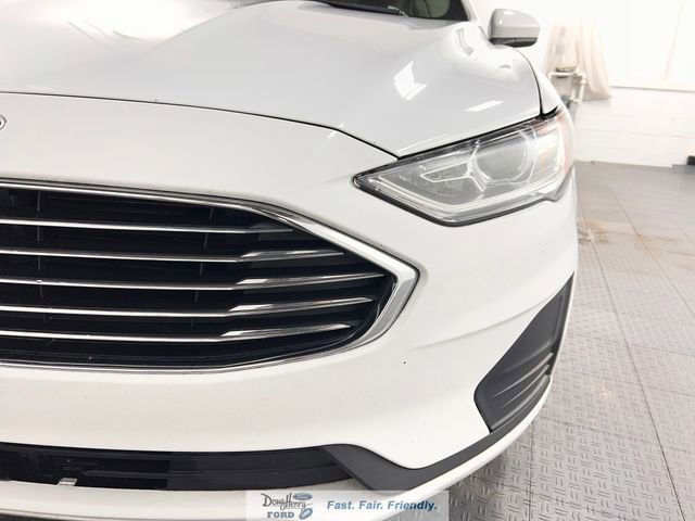 Used 2020 Ford Fusion SE image 11