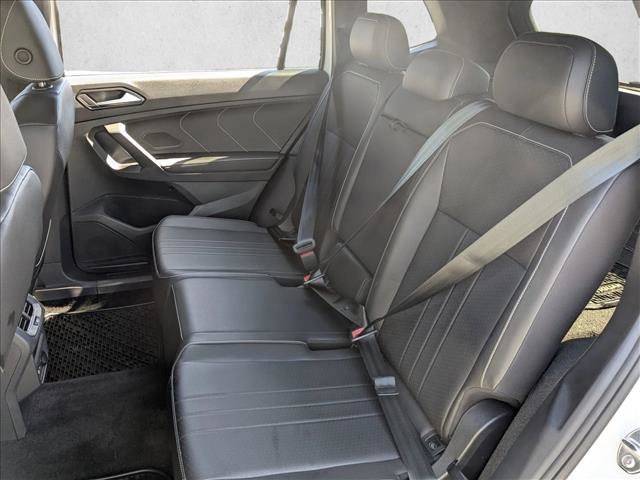 Used 2023 Volkswagen Tiguan SE R-Line AWD/4WD image 20