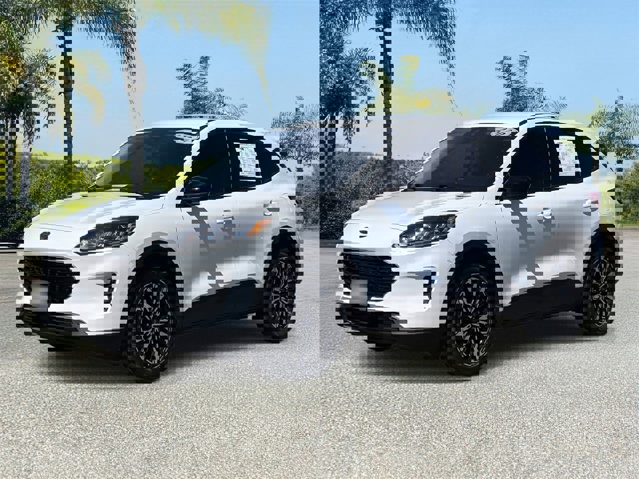 Used 2022 Ford Escape SE w/ SE Sport Appearance Package