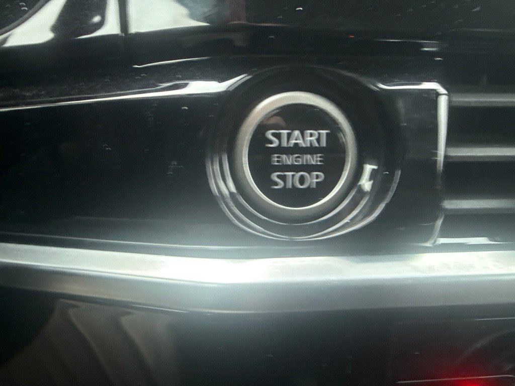 Used 2023 Nissan Pathfinder SL image 29