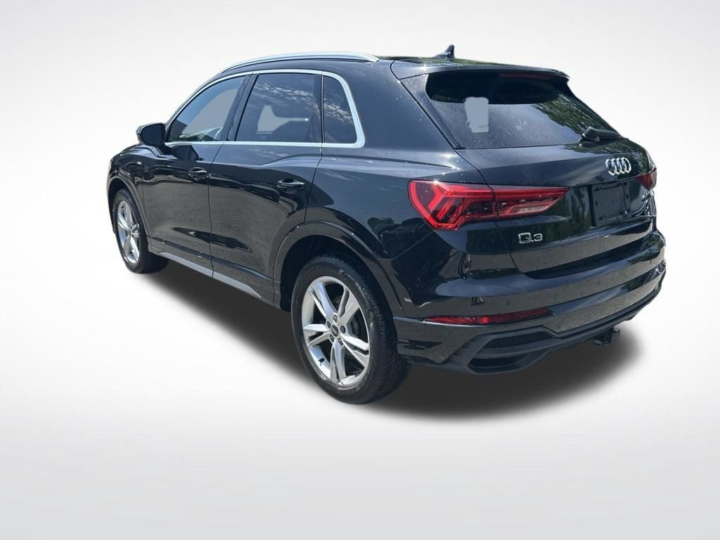 Used 2023 Audi Q3 2.0T Premium Plus w/ Premium Plus Package AWD/4WD image 3