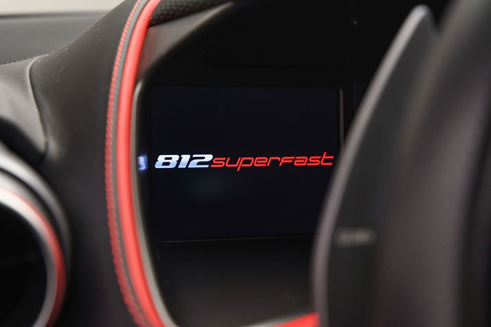 Used 2018 Ferrari 812 Superfast RWD image 36