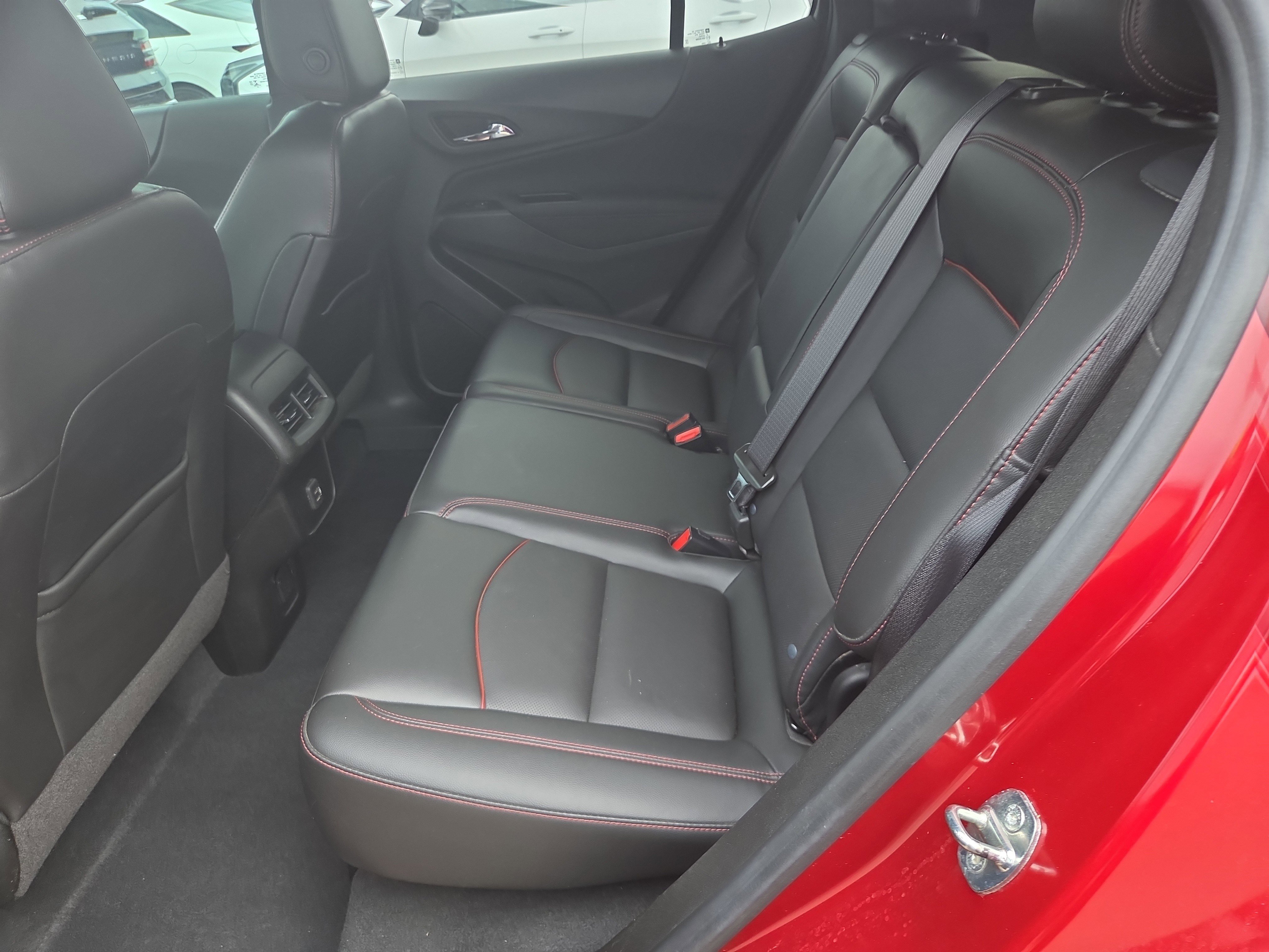 Used 2022 Chevrolet Equinox RS w/ RS Leather Package AWD/4WD image 7