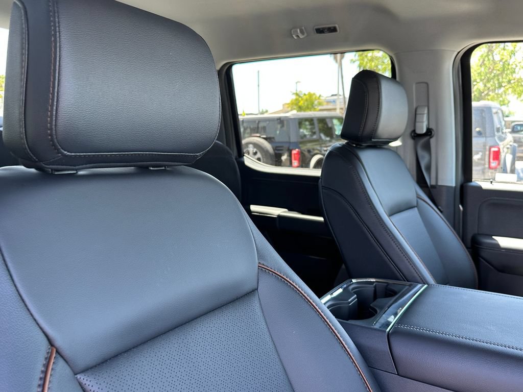 New 2026 Ford F250 Lariat w/ FX4 Off-Road Package AWD/4WD image 15